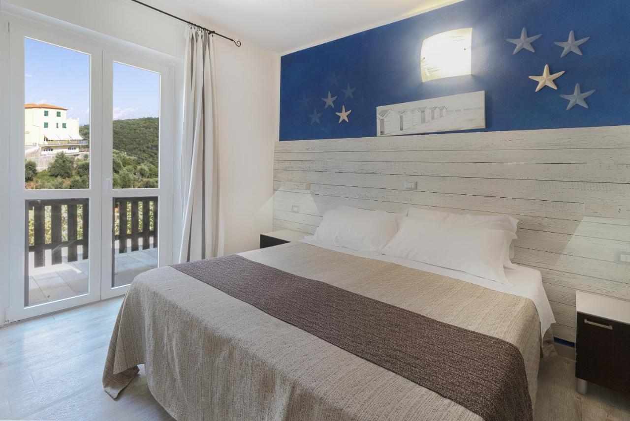 Albergo Serena Lerici Esterno foto