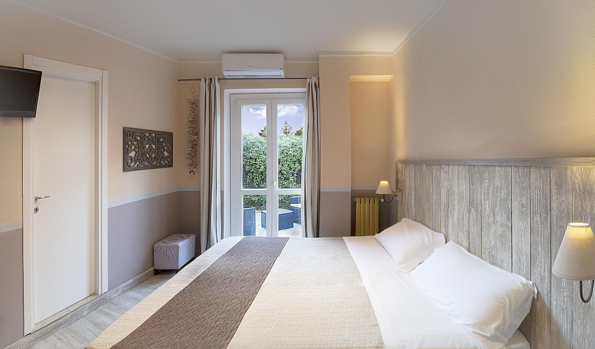 Albergo Serena Lerici Esterno foto
