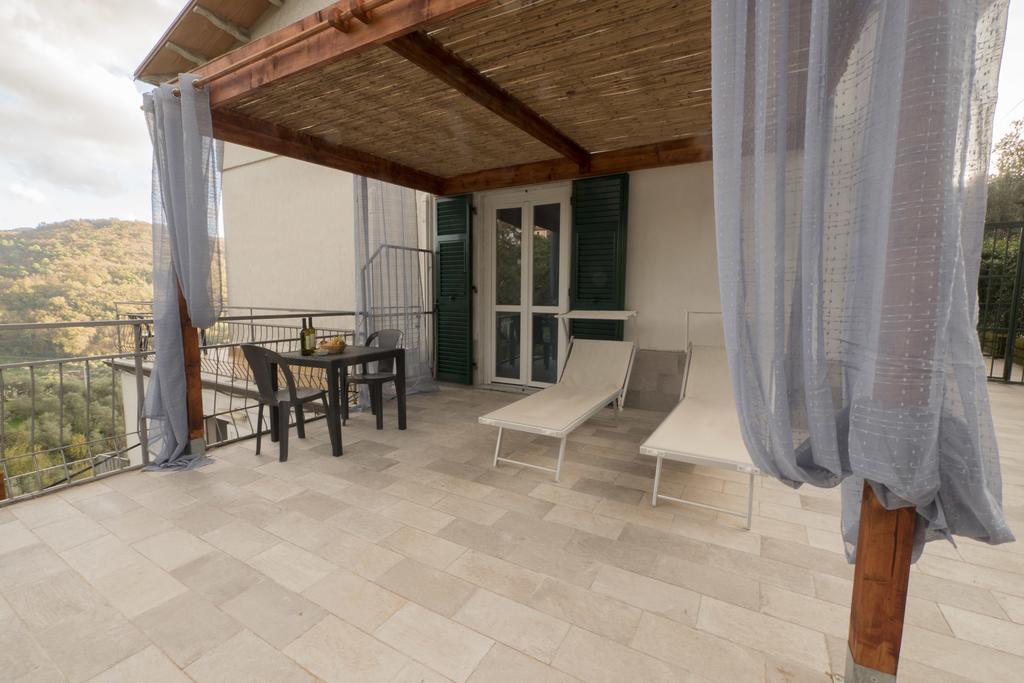 Albergo Serena Lerici Esterno foto