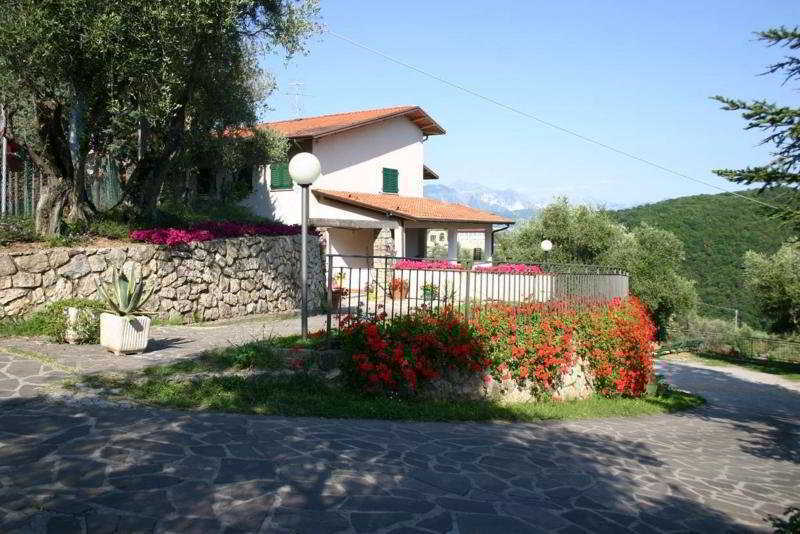 Albergo Serena Lerici Esterno foto