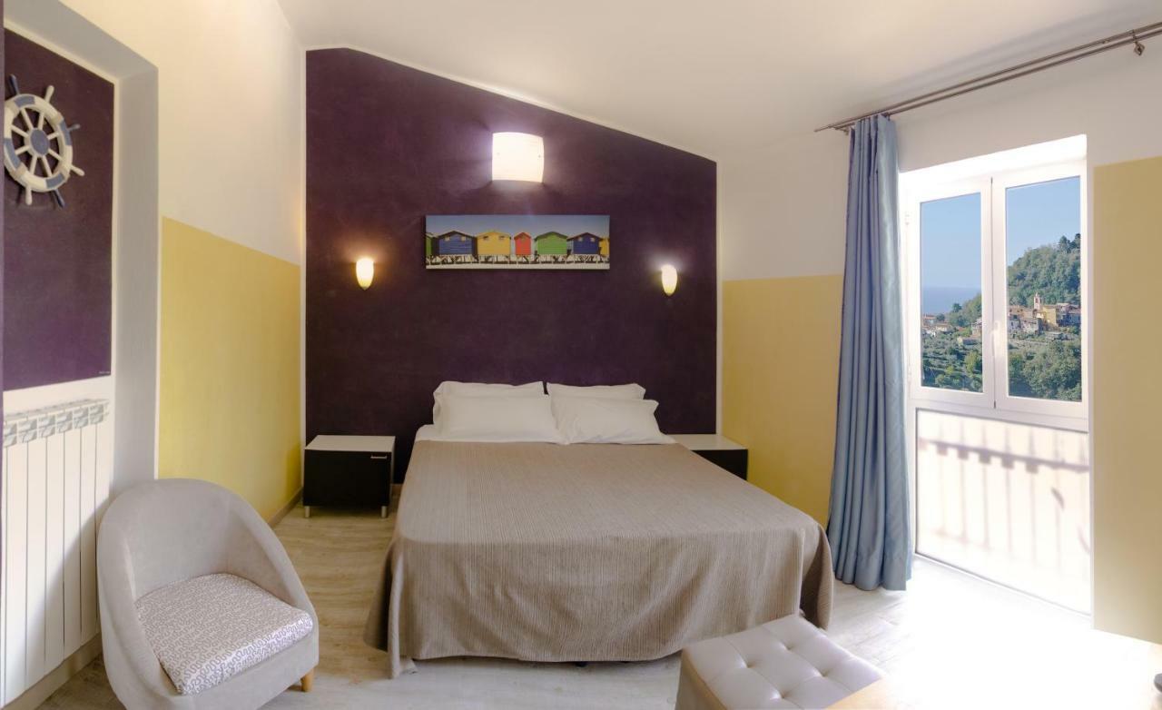 Albergo Serena Lerici Esterno foto