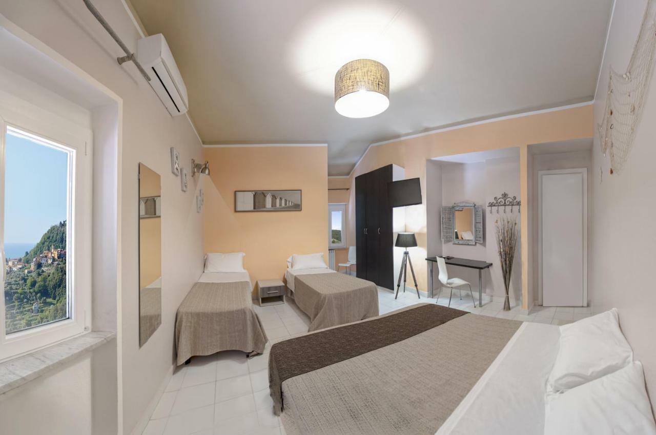 Albergo Serena Lerici Esterno foto